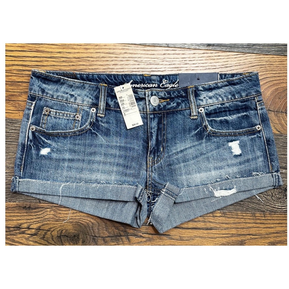 American Eagle Womens Distressed Denim Shorts Size 8 Medium Wash Cuffed Frayed